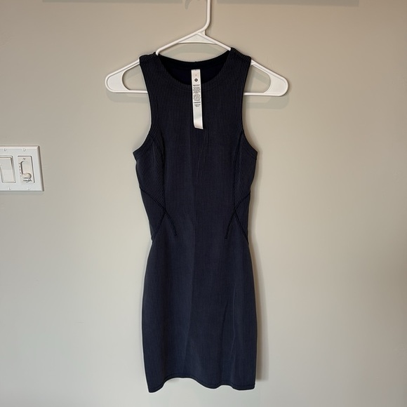Lululemon Ribbed Softstreme Slim-Fit Tank Dress
Black/Blue/Gray Size 2 NWOT - Picture 3 of 8